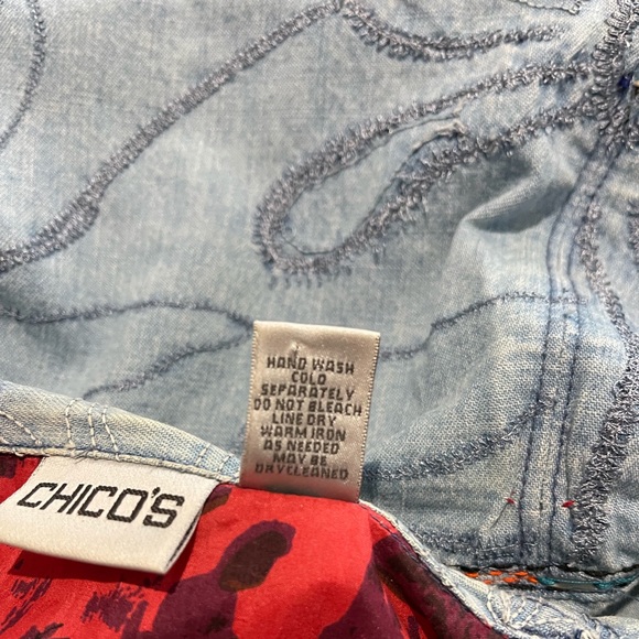 Chicos Embroidered Denim Jean Jacket 90s Embroidered Size 1 - Picture 6 of 6